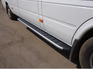 Порог алюминиевый ТСС с накладкой серебристый для Mercedes-Benz Sprinter № MERSPR14-06SL